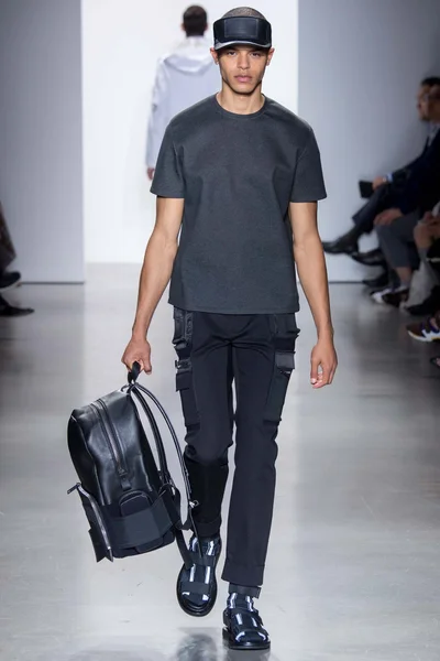 Look 34